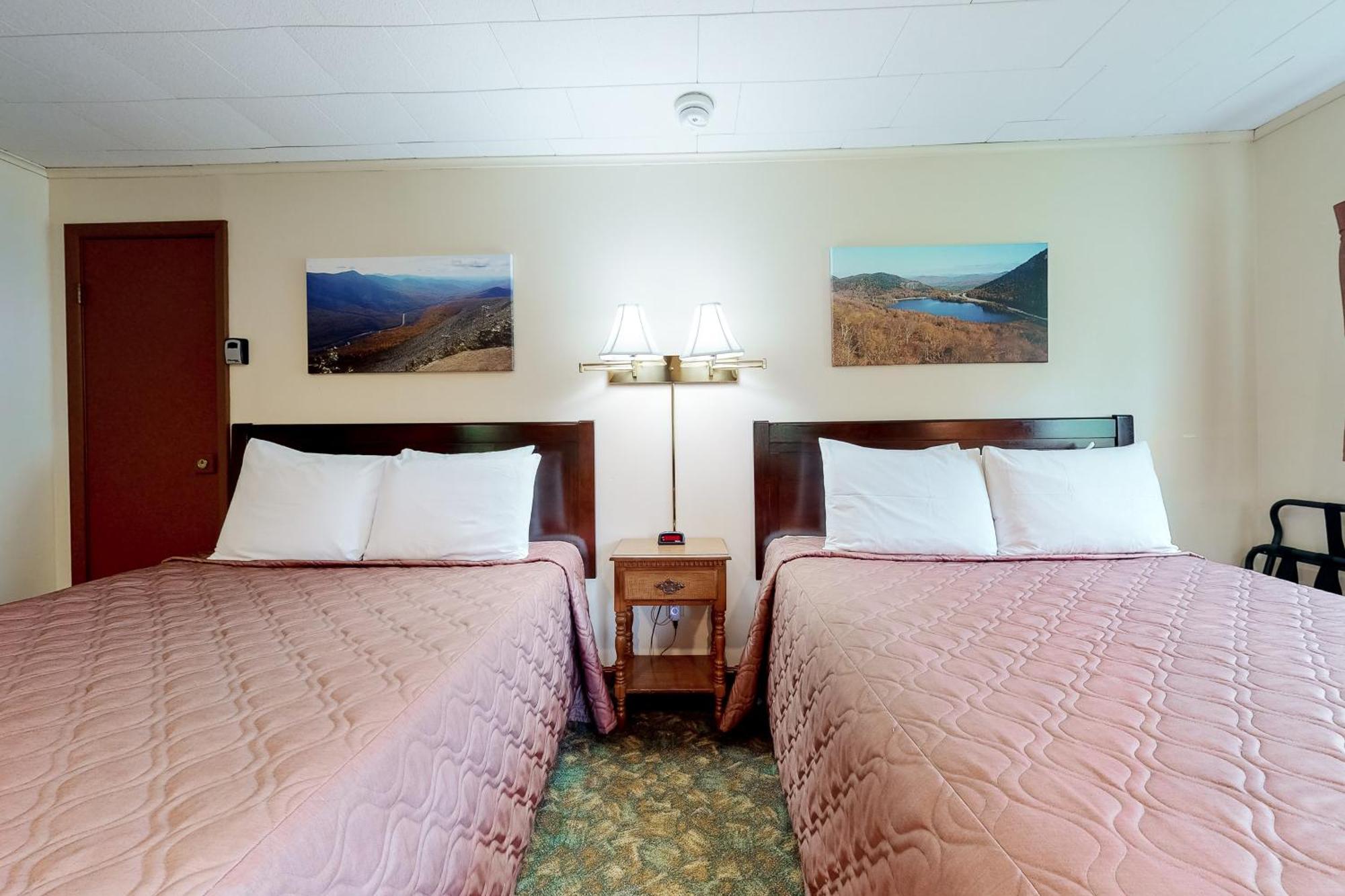Riverbank Motel And Cabins Managed By Vacasa Lincoln Room photo