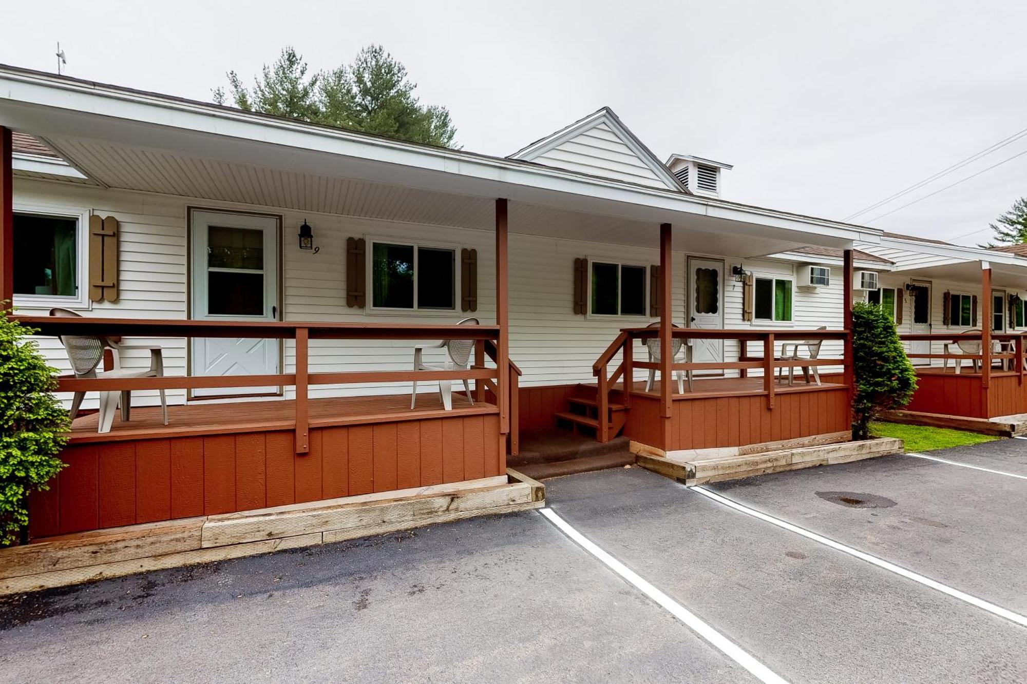 Riverbank Motel And Cabins Managed By Vacasa Lincoln Room photo