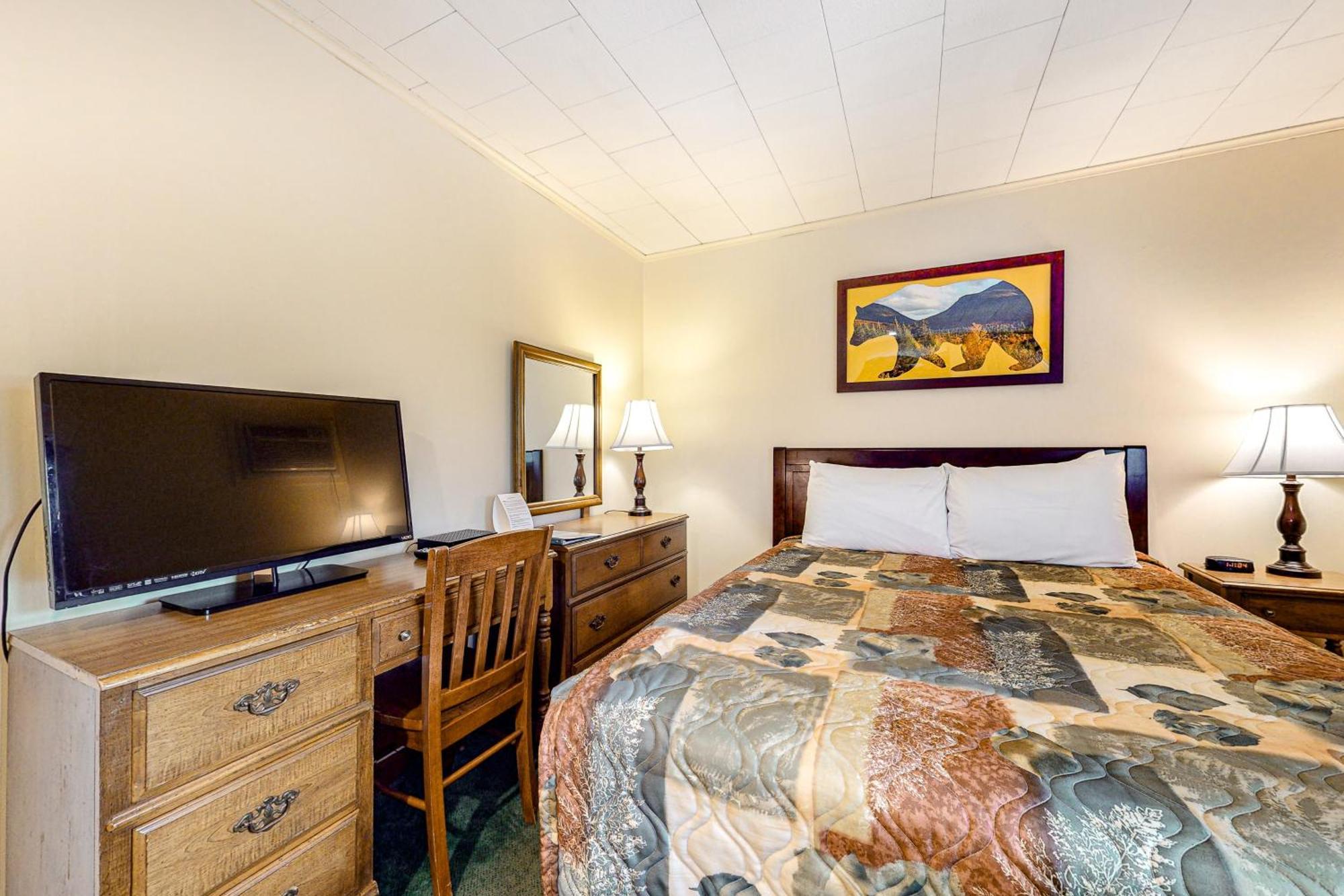 Riverbank Motel And Cabins Managed By Vacasa Lincoln Room photo